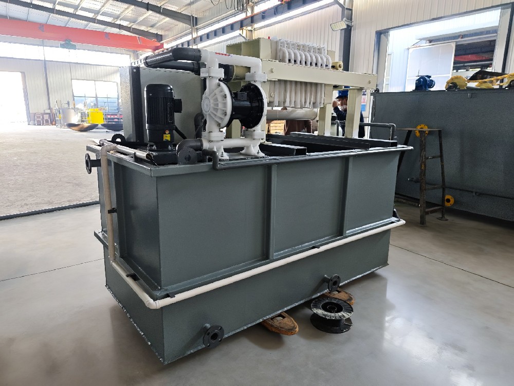 屠宰污水污泥脫水設備：選型要點與應用效果分析